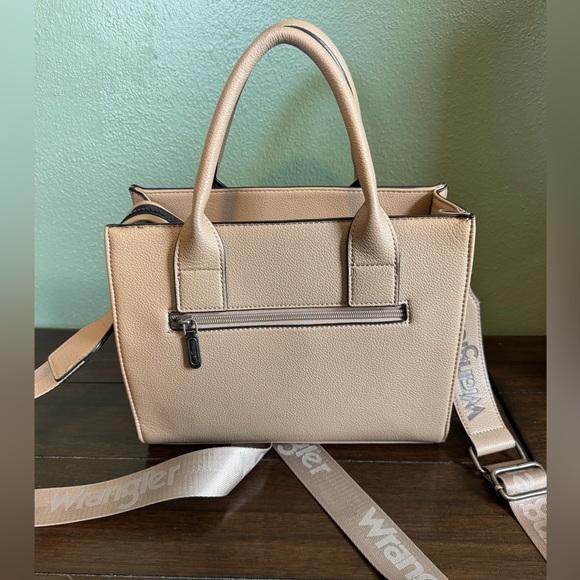Wrangler Cream Handbag Set with Detachable Logo Strap and Matching Wallet - Picture 6 of 11